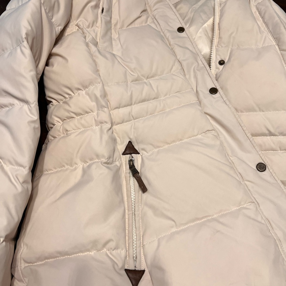 Lauren Ralph Lauren Tan/Cresm Puffer Jacket with Faux Fur Trim minor flap defect - Picture 4 of 14